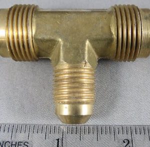 TEE,REDUCING,1/2MF X 1/2MF X 3/8MF (RISE),BRASS