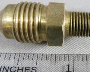UNION,HALF,1/8MF X 3/8MP,BRASS
