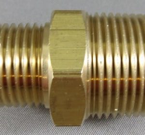 NIPPLE,HEX,REDUCING,1/2MP X 3/4MP,BRASS,LF